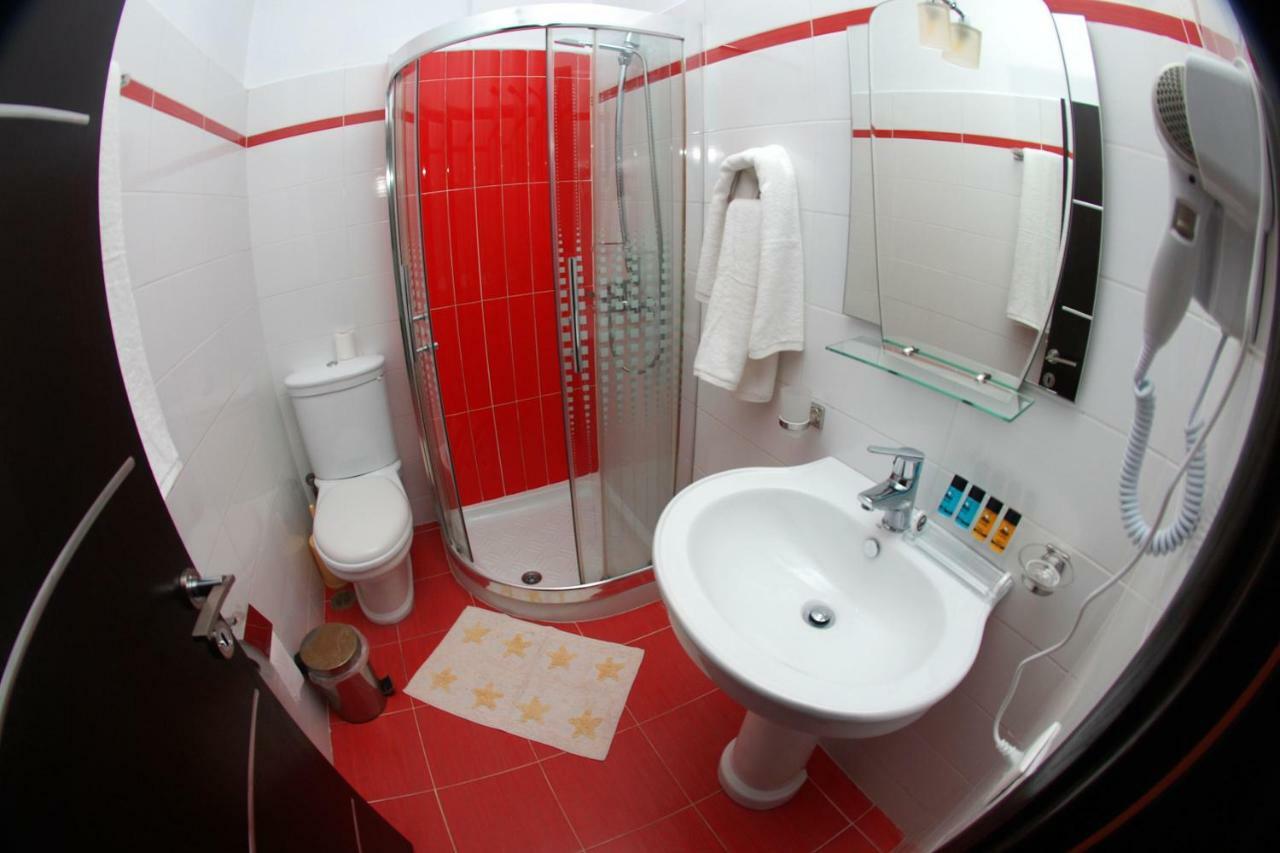 Hotel Ramo Saranda Exteriör bild