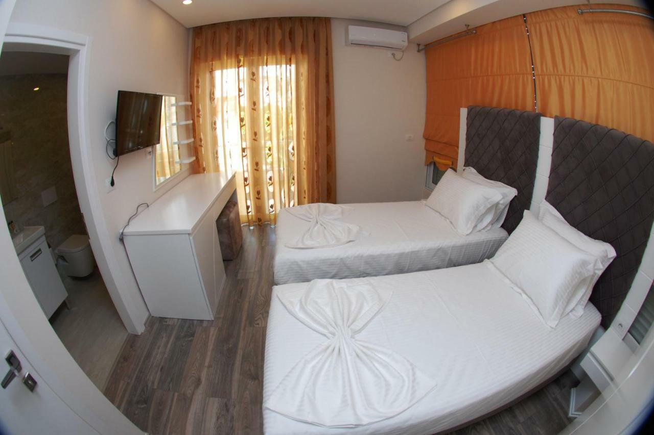 Hotel Ramo Saranda Exteriör bild