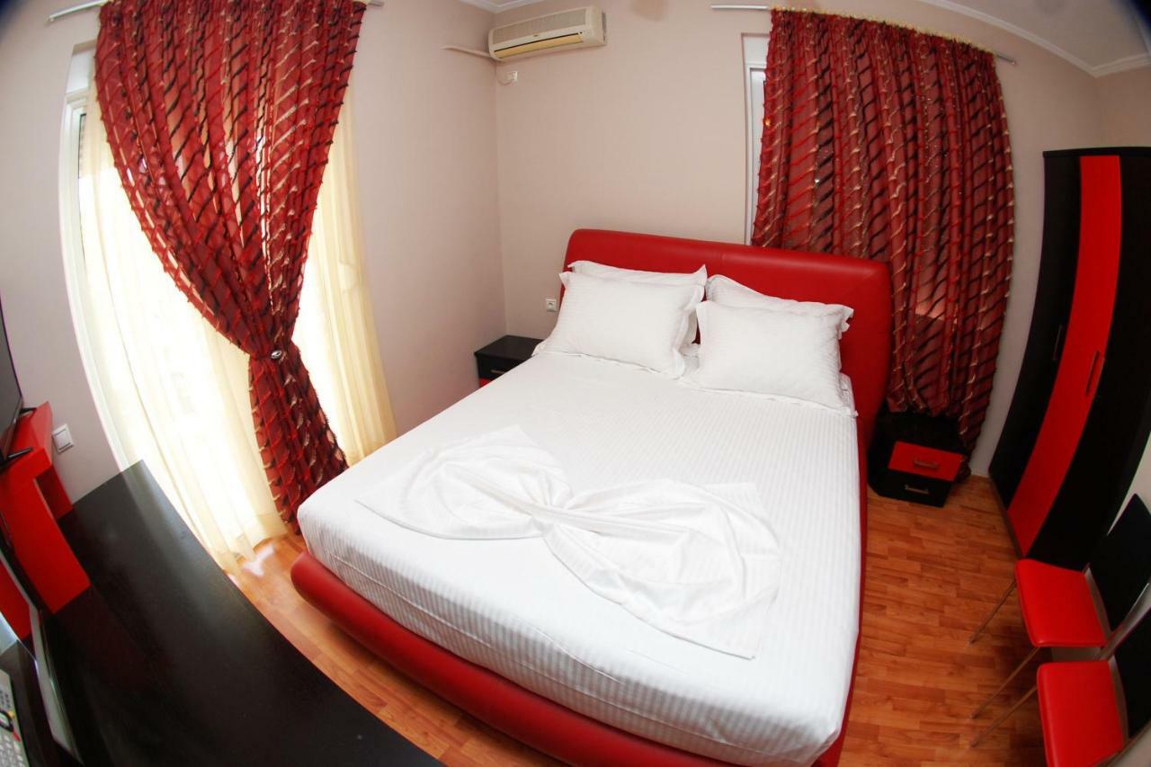 Hotel Ramo Saranda Exteriör bild