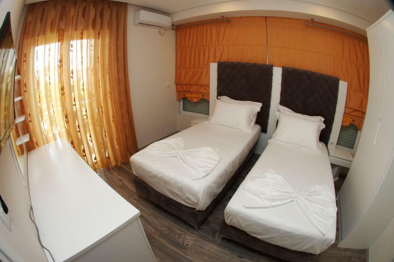 Hotel Ramo Saranda Exteriör bild