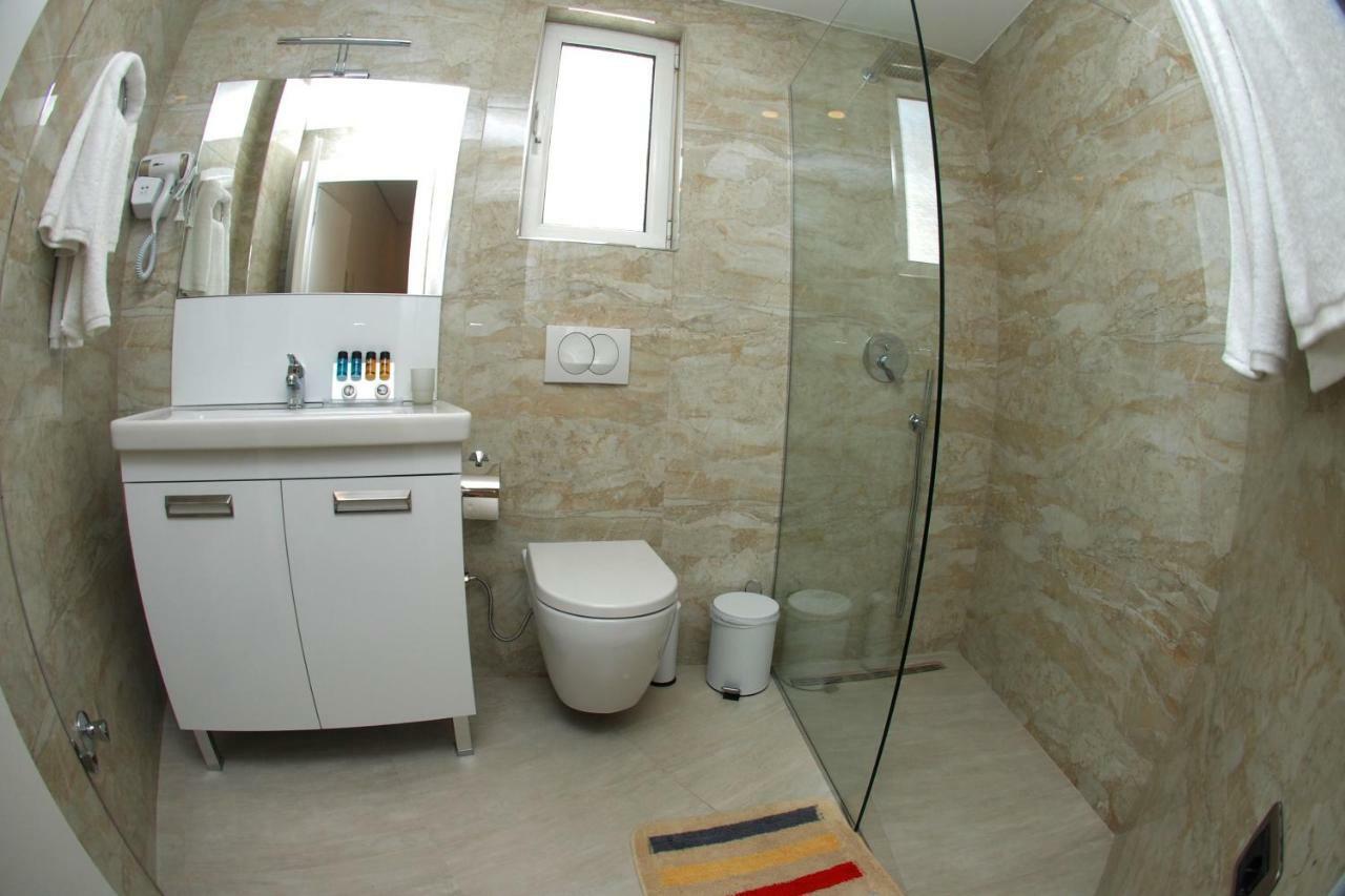 Hotel Ramo Saranda Exteriör bild